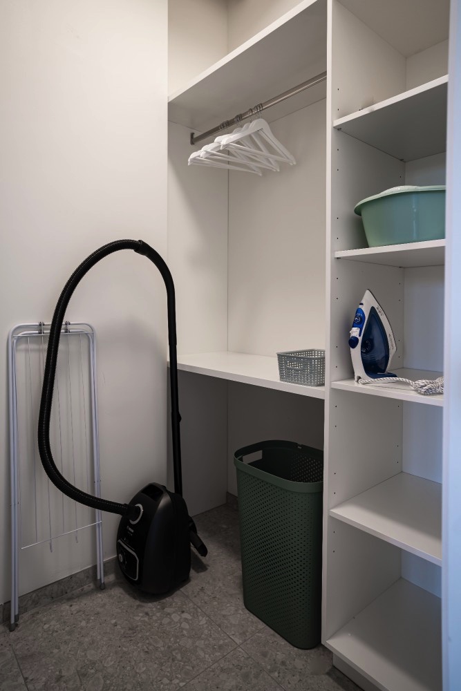 Coin salon confortable dans un logement Short Stay NEST